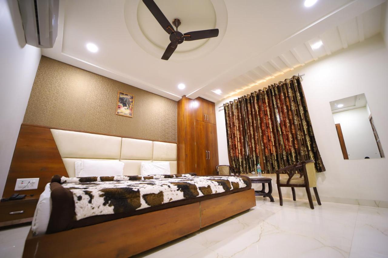 Hotel Royal Phoenix Agra  Exterior foto
